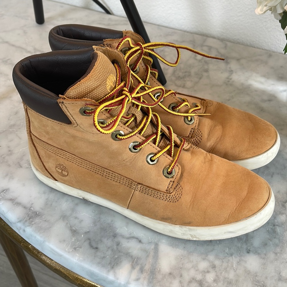 Timberland Skyla Bay Mid-top - WOMEN'S 8